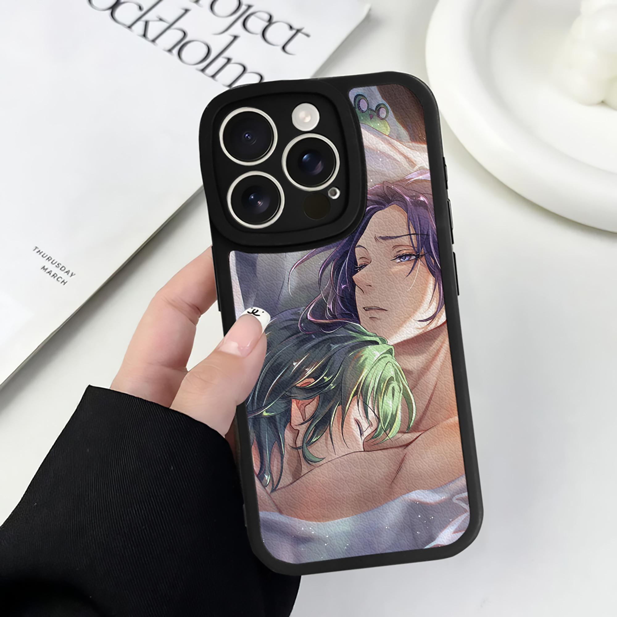 （画像用） 薬屋のひとりごと The Apothecary Diaries 【iPhone 16シリーズ対応】シリコンスマホケース（レザー調） 材質：シリコン